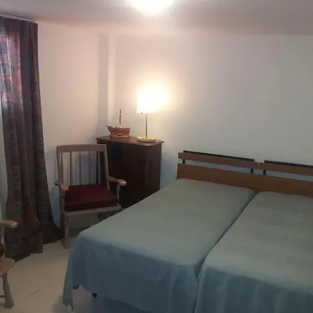 Spacious Family Garden Apartment Лоутраки Экстерьер фото